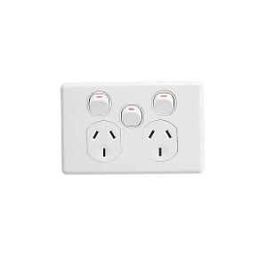 GPO DOUBLE WITH EXTRA SWITCH 10A WHITE