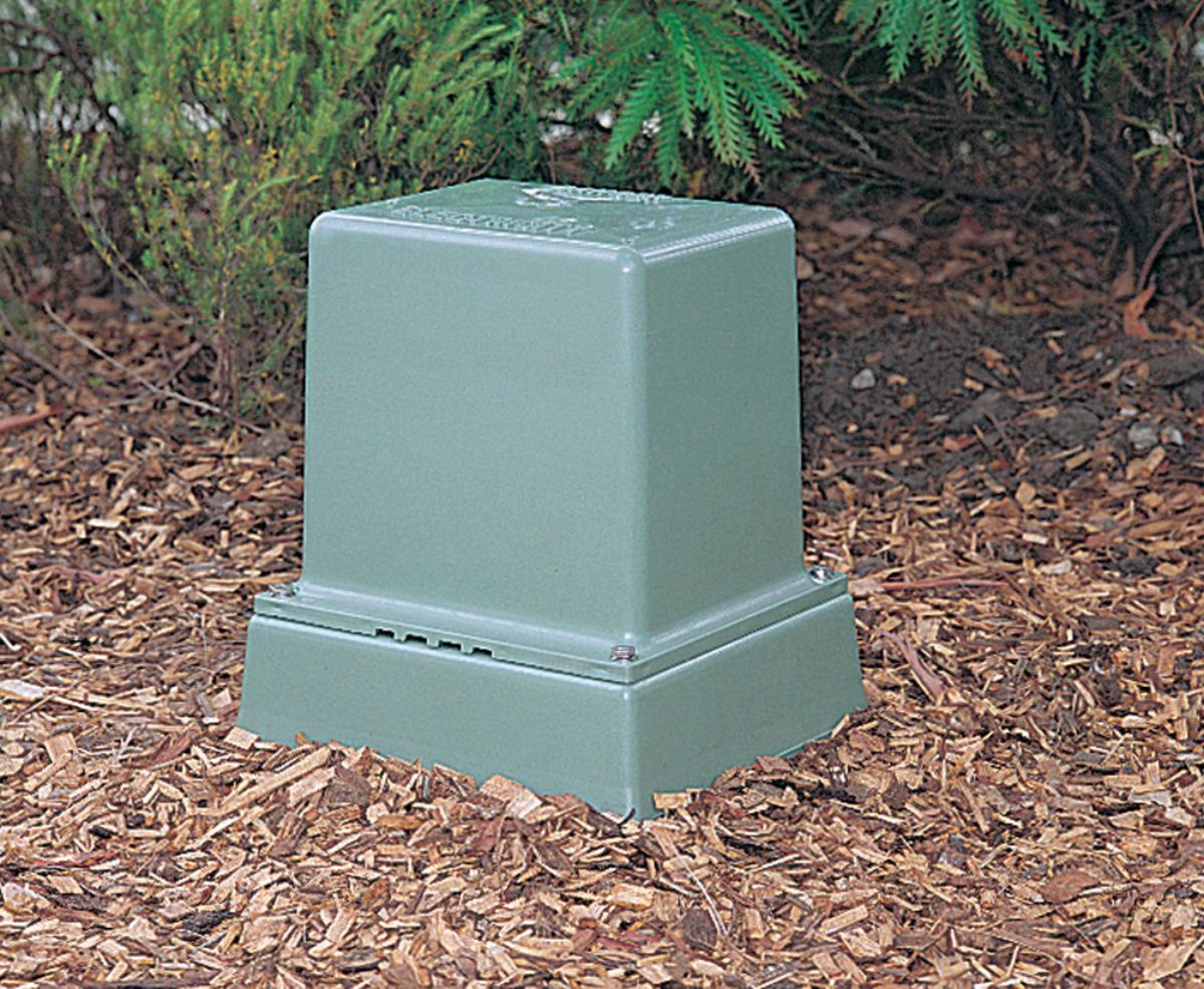 SHORT PILLAR BOX LID & BASE NO VENT GRN