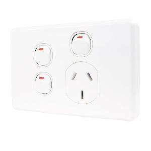 GPO SINGLE WITH 2 EXTRA SWITCHES WHITE