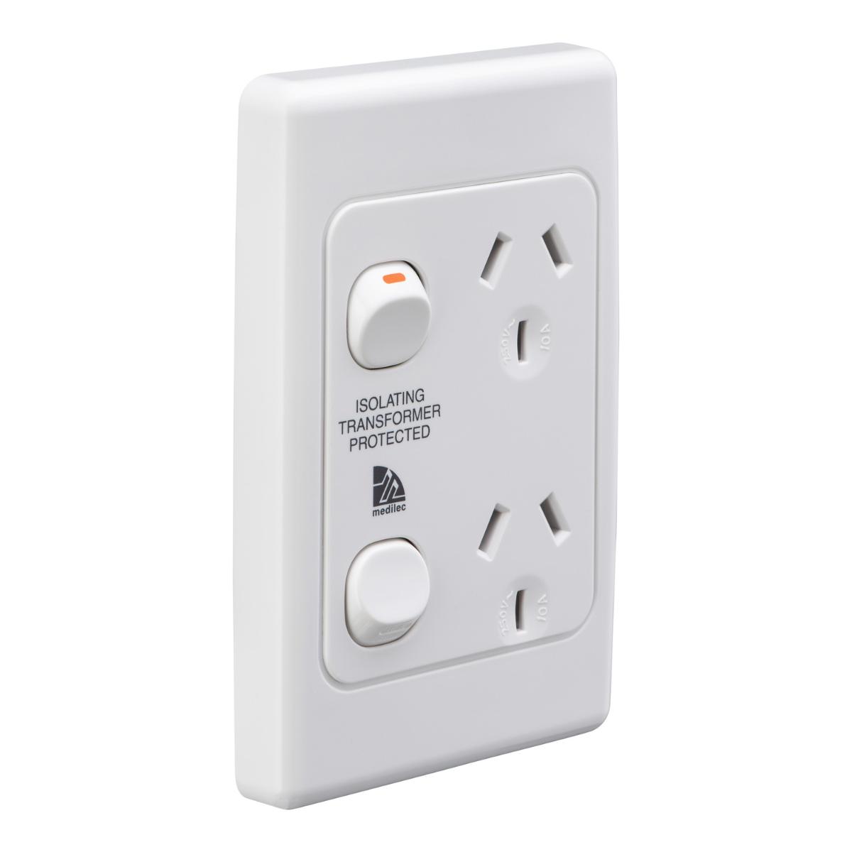 MEDILEC DBL GPO VERT 10A D/P WHITE