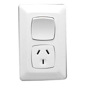 PRESTIGE SGL GPO VERTICAL 10A S/P WHITE PRESTIGE SGL GPO VERTICAL 10A S/P WHITE