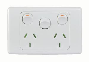 COUGAR DOUBLE GPO + EXT SW 10A HOR WHITE COUGAR DOUBLE GPO + EXT SW 10A HOR WHITE