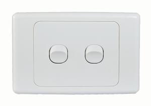 COUGAR SWITCH HORIZ 2G 16A WHITE COUGAR SWITCH HORIZ 2G 16A WHITE
