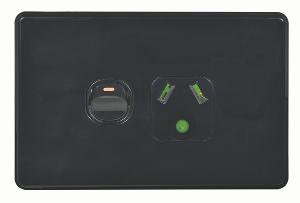 FLAT CAT SGL GPO RND EARTH 10A HOR BLACK FLAT CAT SGL GPO RND EARTH 10A HOR BLACK
