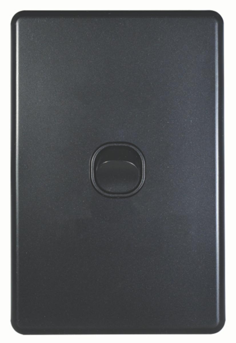 FLAT CAT SWITCH VERT 1G 16A MATT BLACK