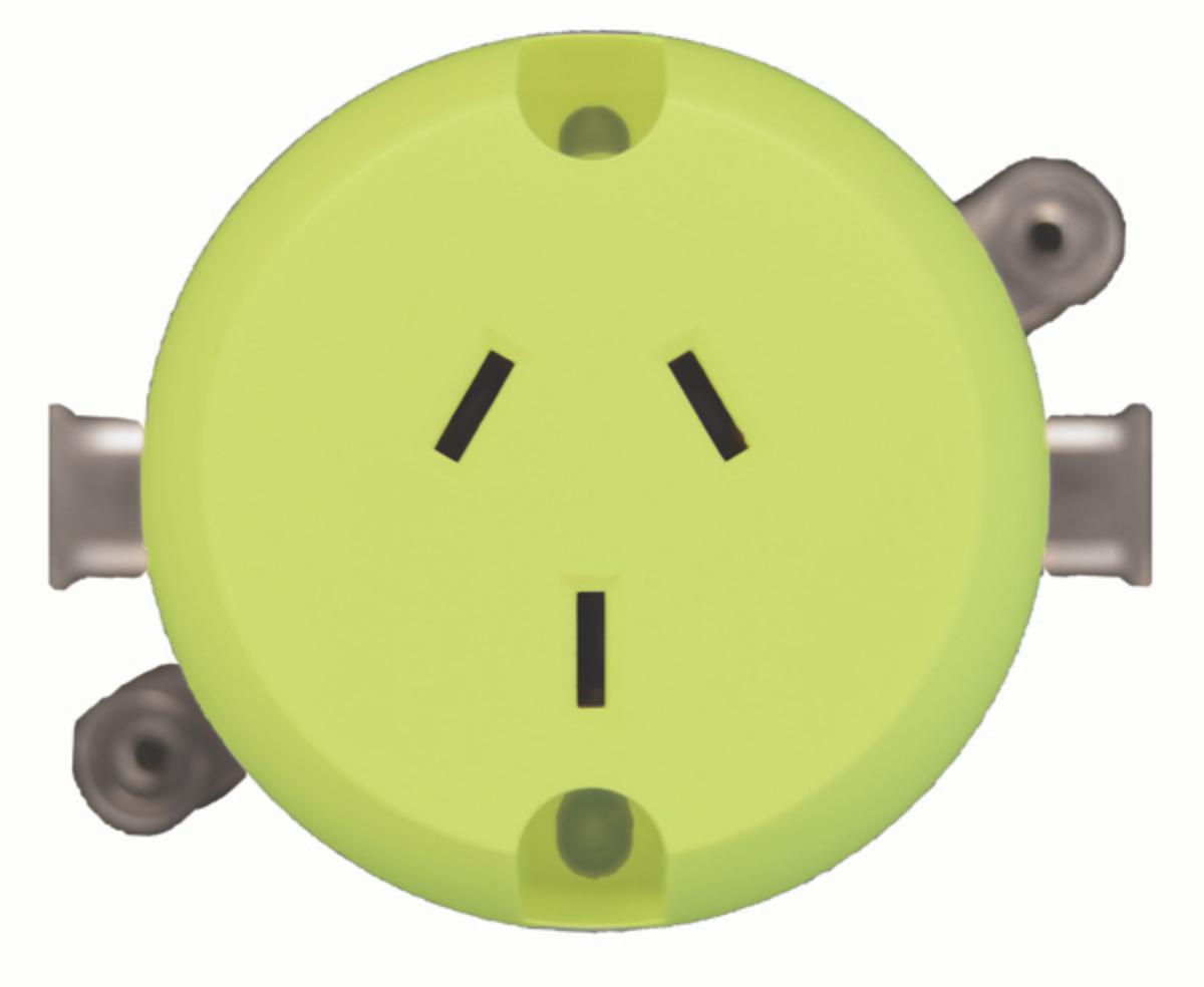 HYENA SGL SURF SOCKET SMALL 10A 3PIN GRN