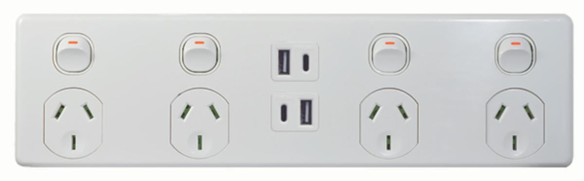 PUMA QUAD GPO + 2EA USB A&C 10A WHITE