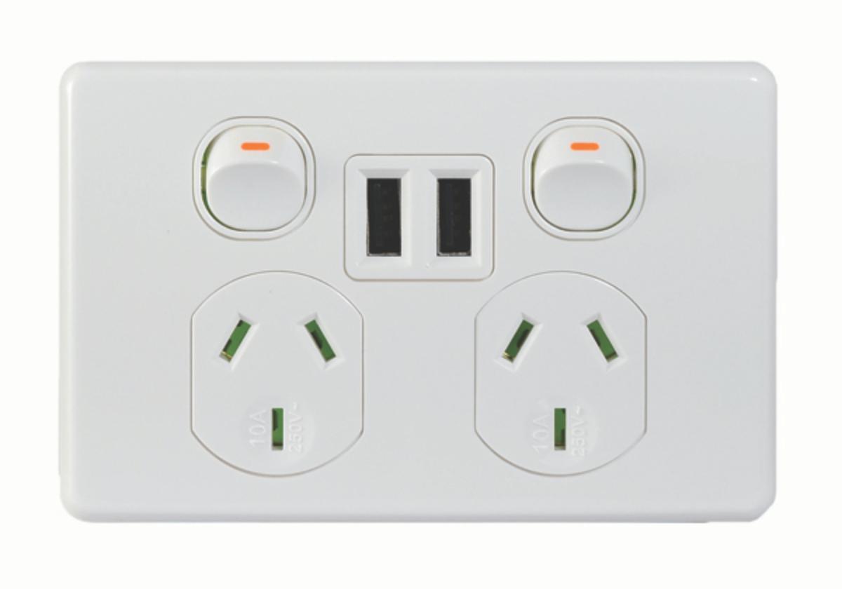 PUMA DBL GPO 10A + USB CHGR WHITE