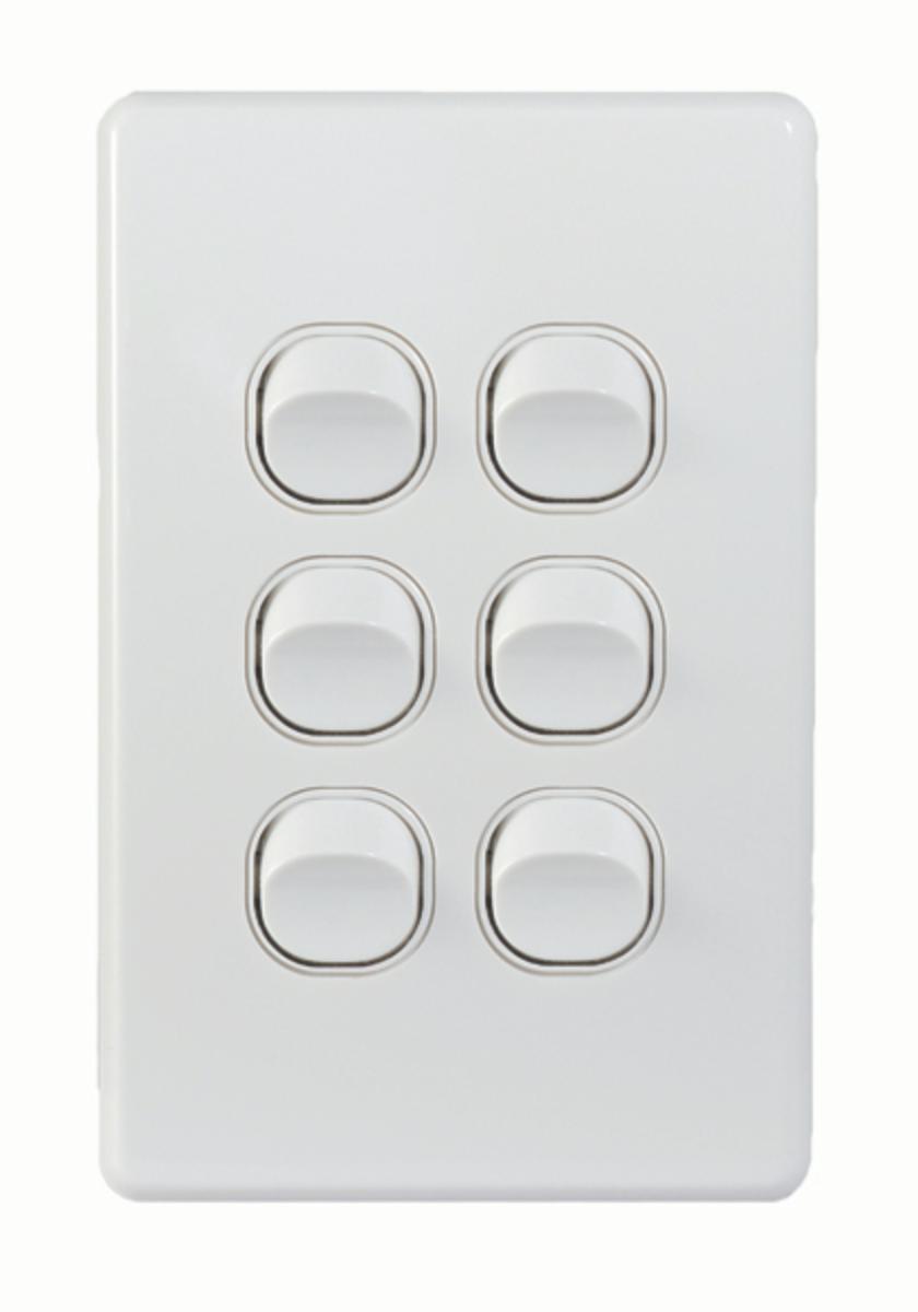 PUMA SWITCH VERTICAL 6G 16A WHITE