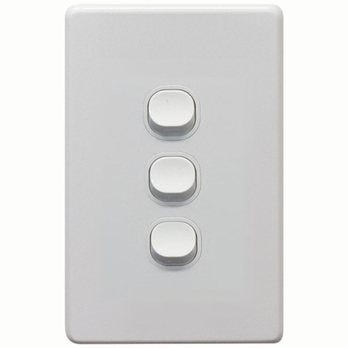 THRIFTEE SWITCH VERT 3GANG 10AX WHITE