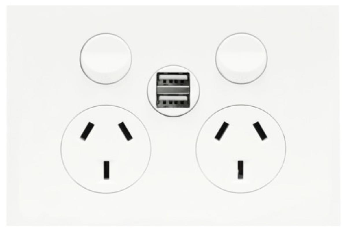 FINESSE DBL GPO + 2X2.1A USB 10A GL/WHT