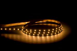 LED STRIP 12VDC 4.8W/M 3000K IP20 PER MT LED STRIP 12VDC 4.8W/M 3000K IP20 PER MT