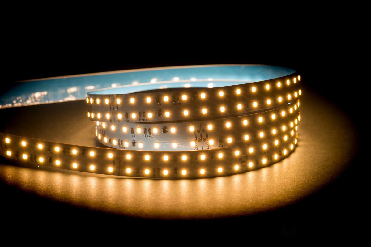 LED STRIP 24VDC 32.6W/M 3000K IP20 MTR