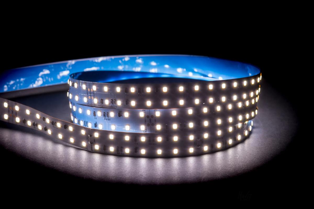 LED STRIP 24VDC 32.6W/M 5500K IP20 MTR