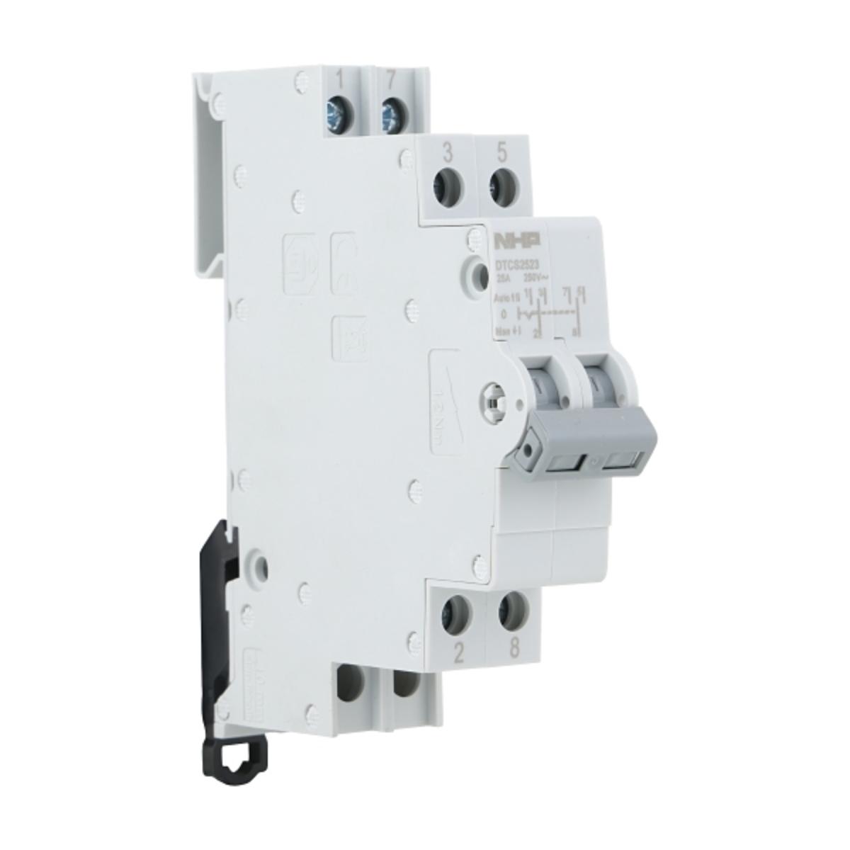 CHANGE OVER SW DIN-T 2P 25A I-O-II 1 MOD
