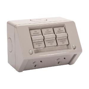 W/P DOUBLE GPO + EXT SW IP53 15A SURF MT W/P DOUBLE GPO + EXT SW IP53 15A SURF MT