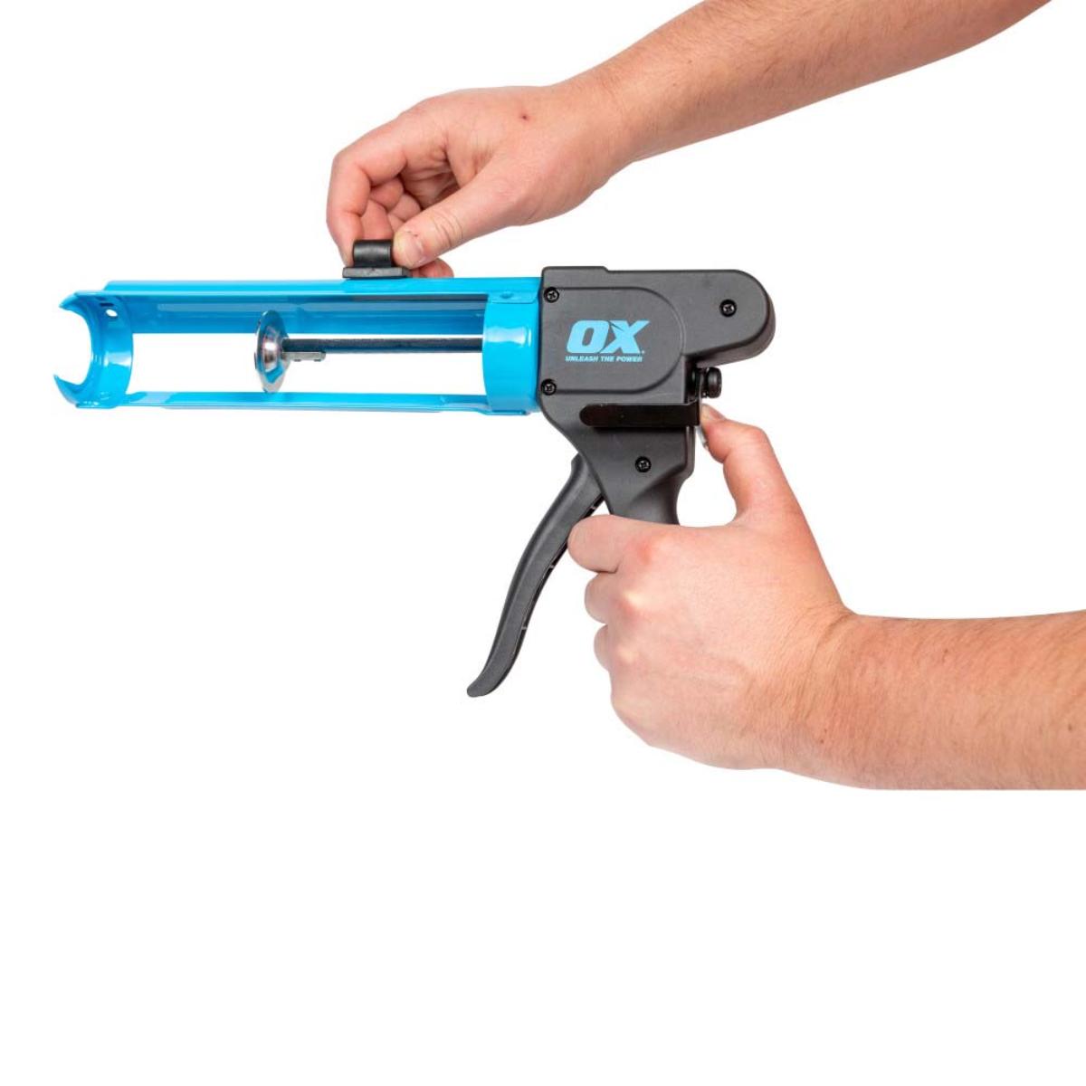 PRO 290ML RODLESS CAULK GUN 7:1 TH RAT