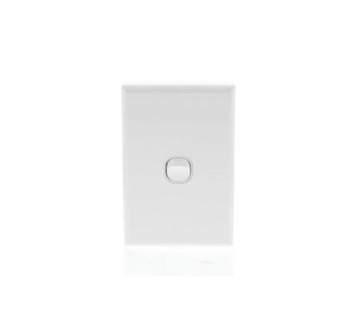 LIGHT SWITCH 1 GANG 16A HORIZONTAL WHITE